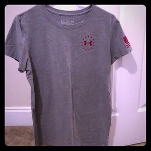Medium Woman’s Gray T-Shirt. Like new!